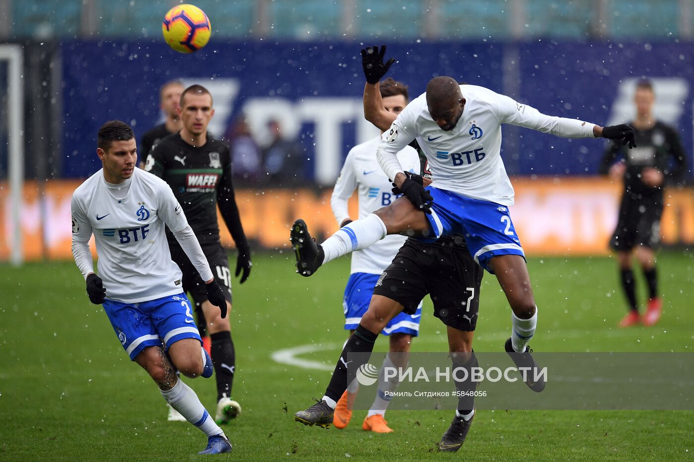 Футбол. РПЛ. Матч "Динамо" - "Краснодар"