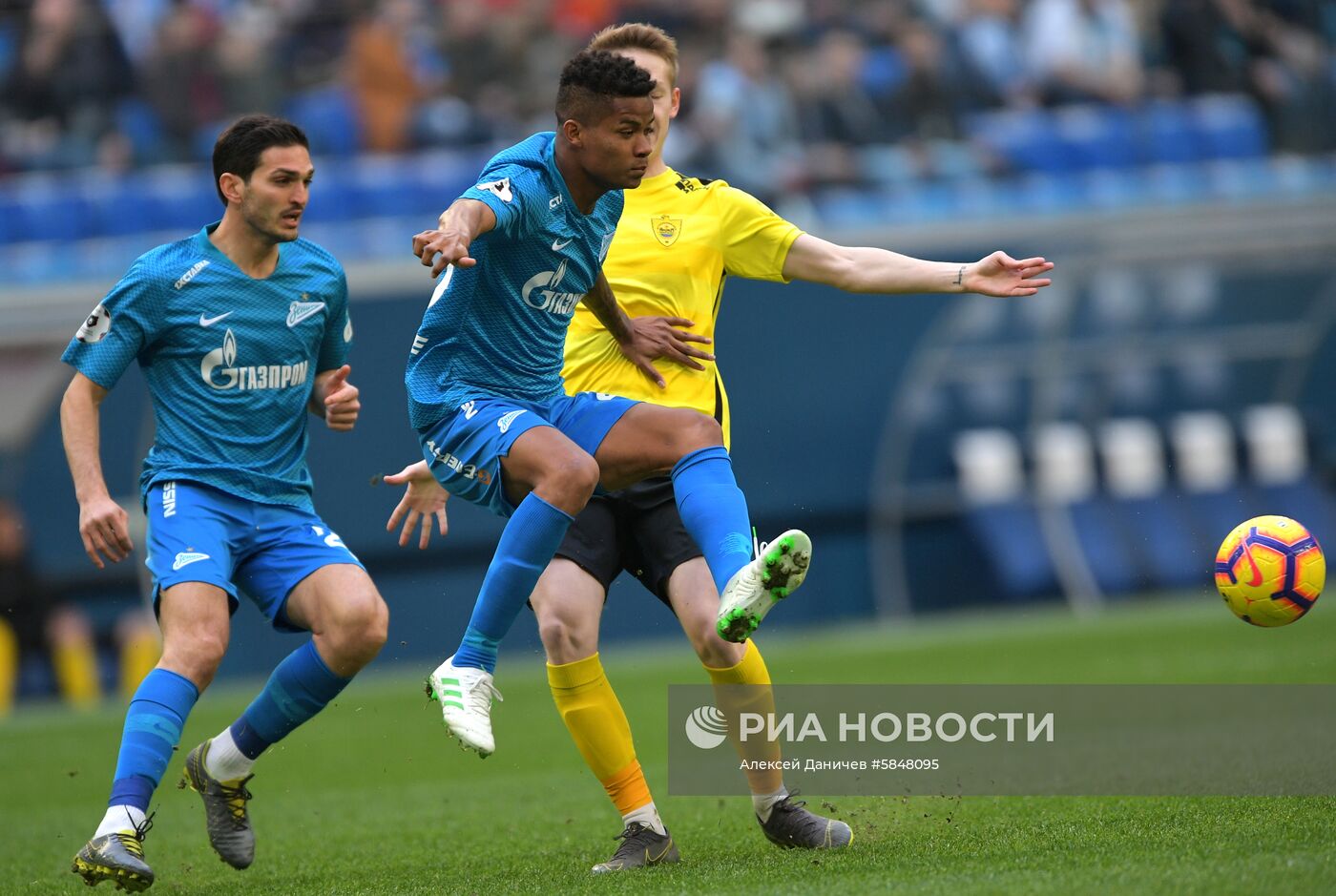 Футбол. РПЛ. Матч "Зенит" - "Анжи"