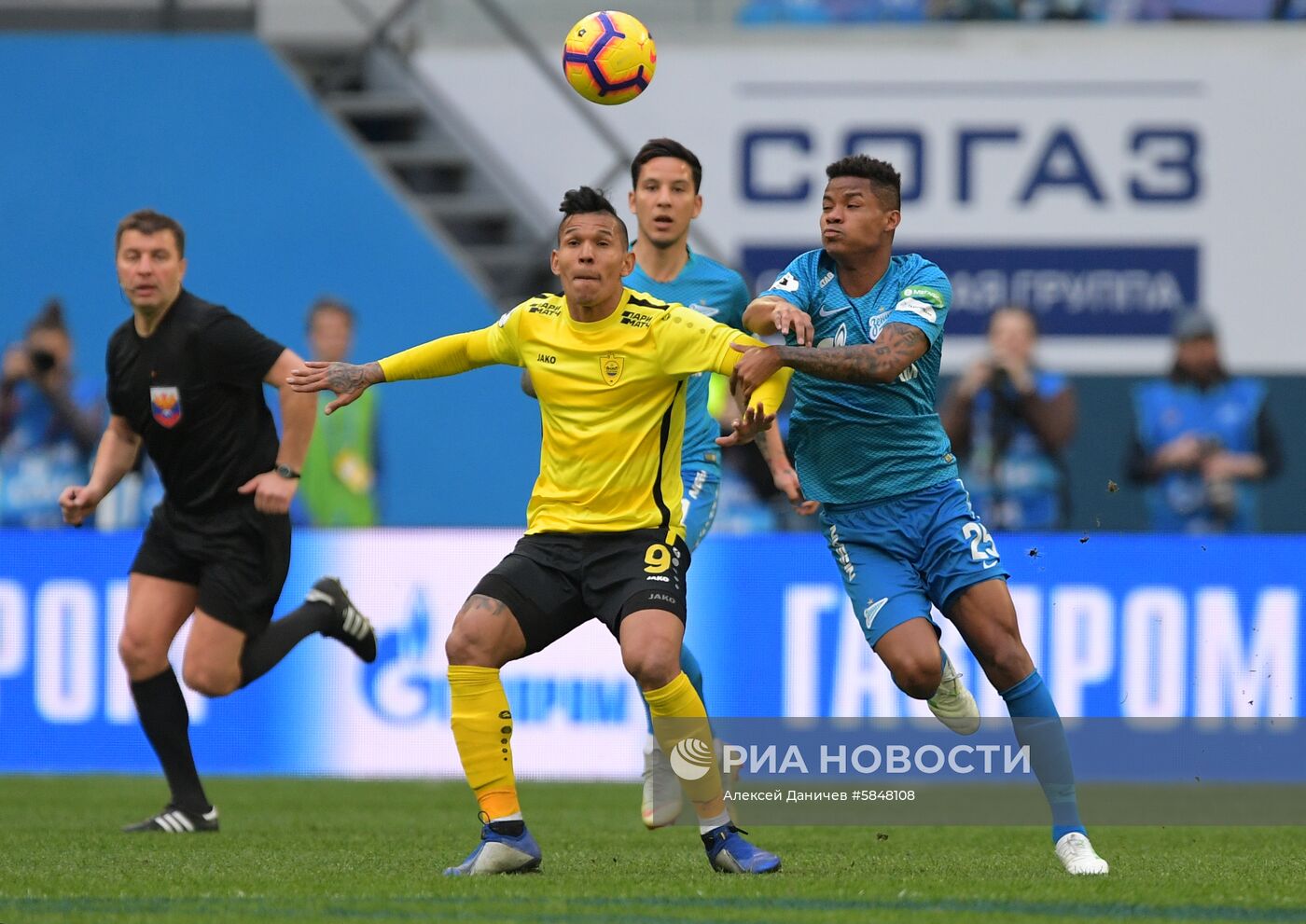 Футбол. РПЛ. Матч "Зенит" - "Анжи"