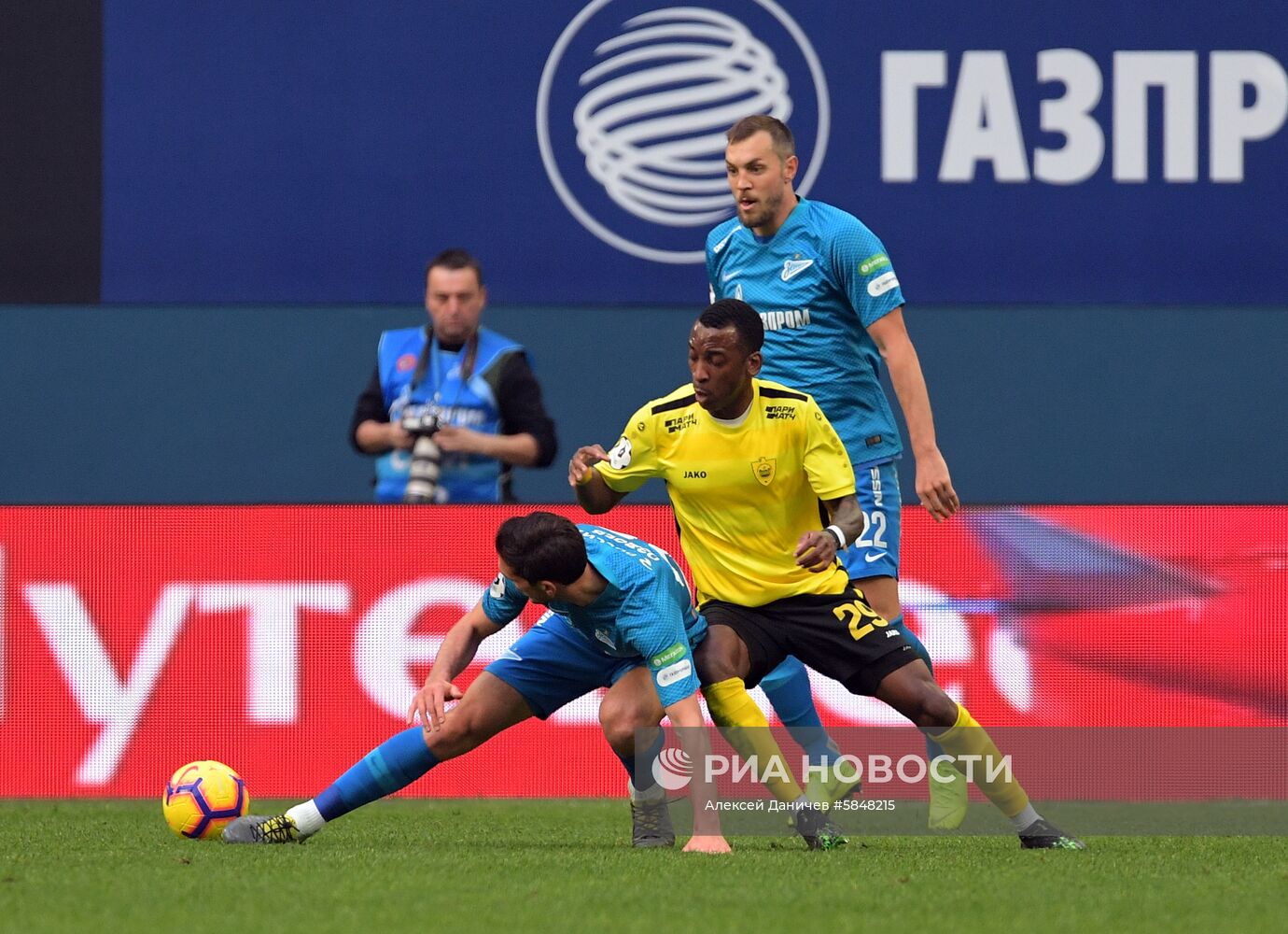 Футбол. РПЛ. Матч "Зенит" - "Анжи"