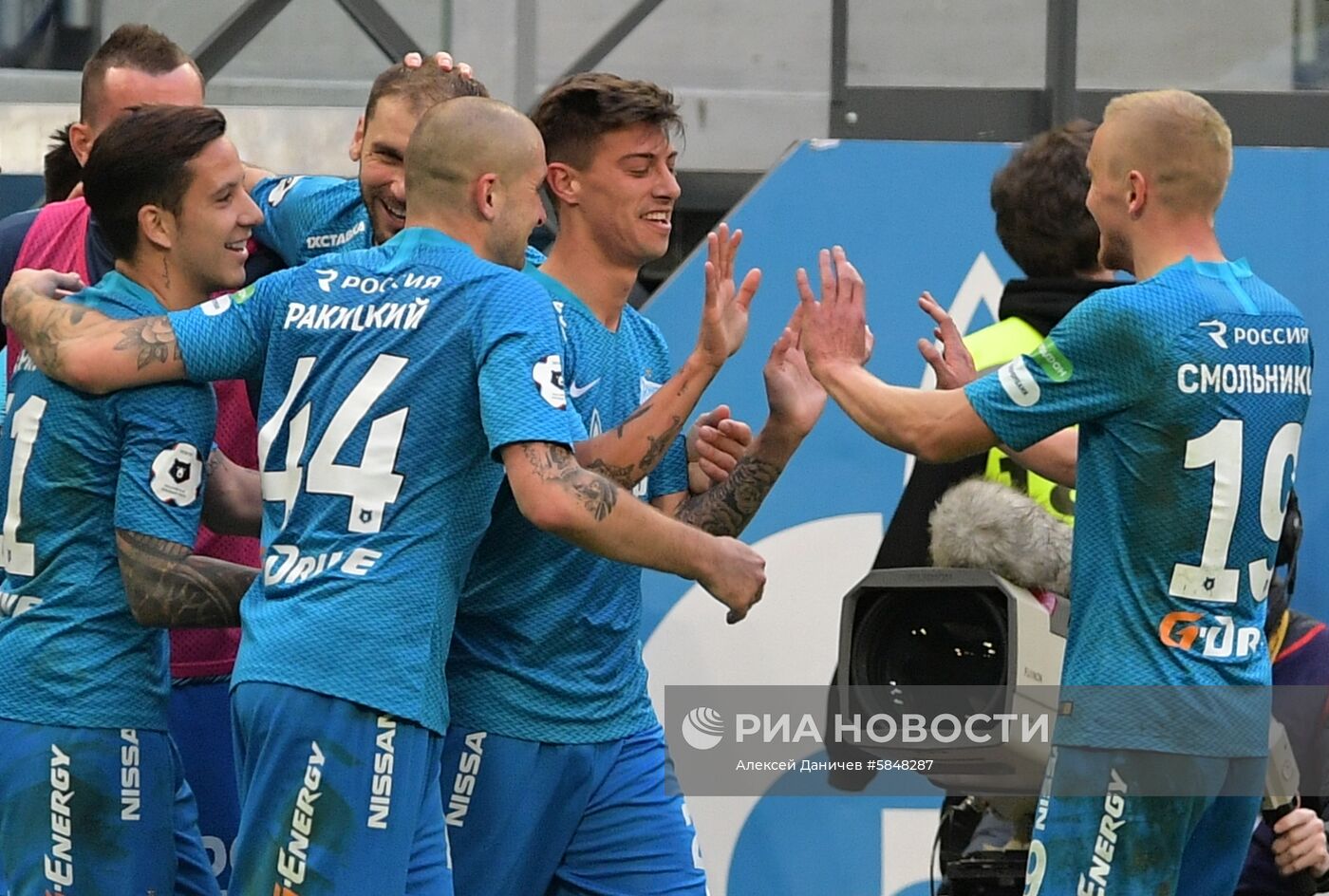 Футбол. РПЛ. Матч "Зенит" - "Анжи"