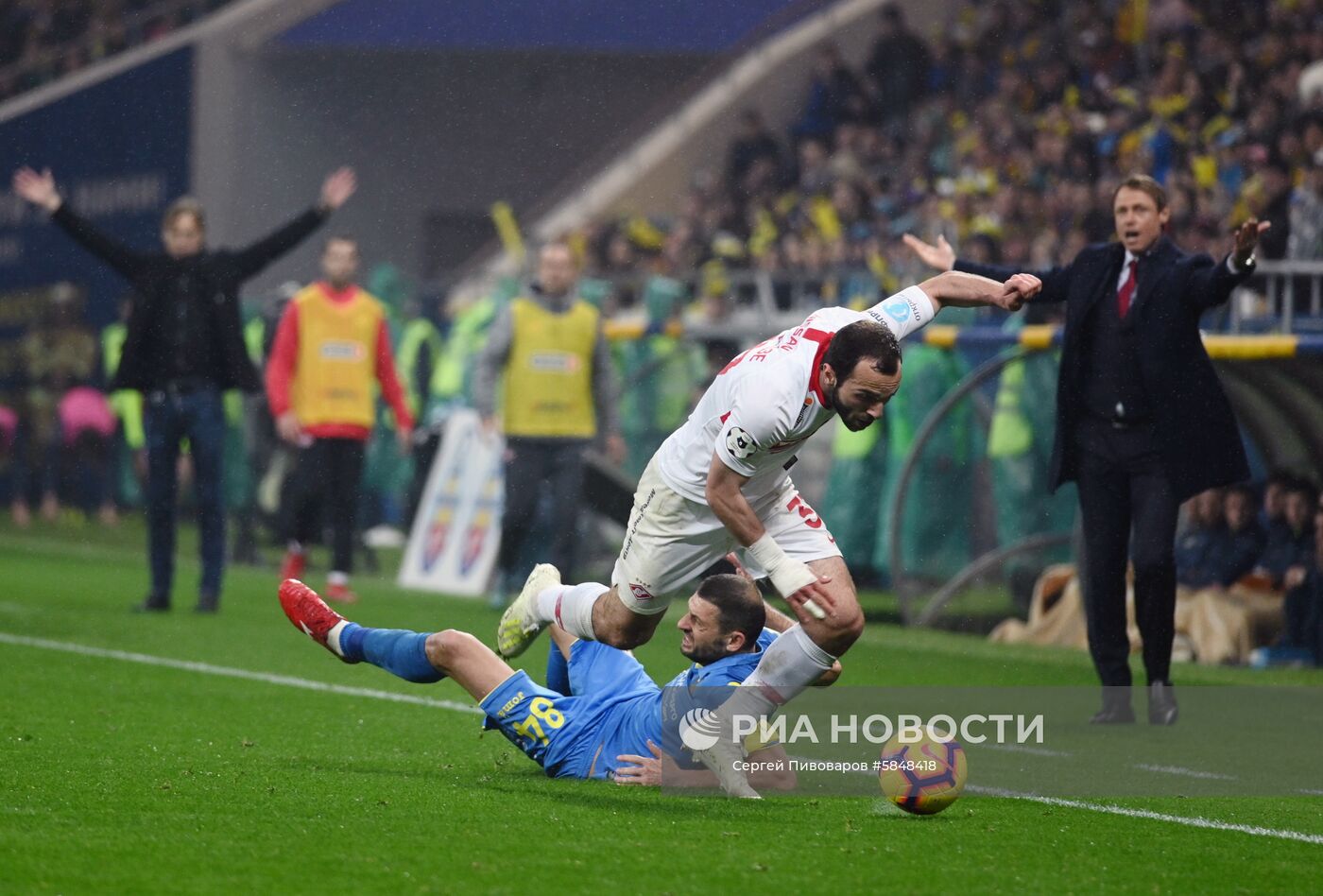 Футбол. РПЛ. Матч "Ростов" - "Спартак"