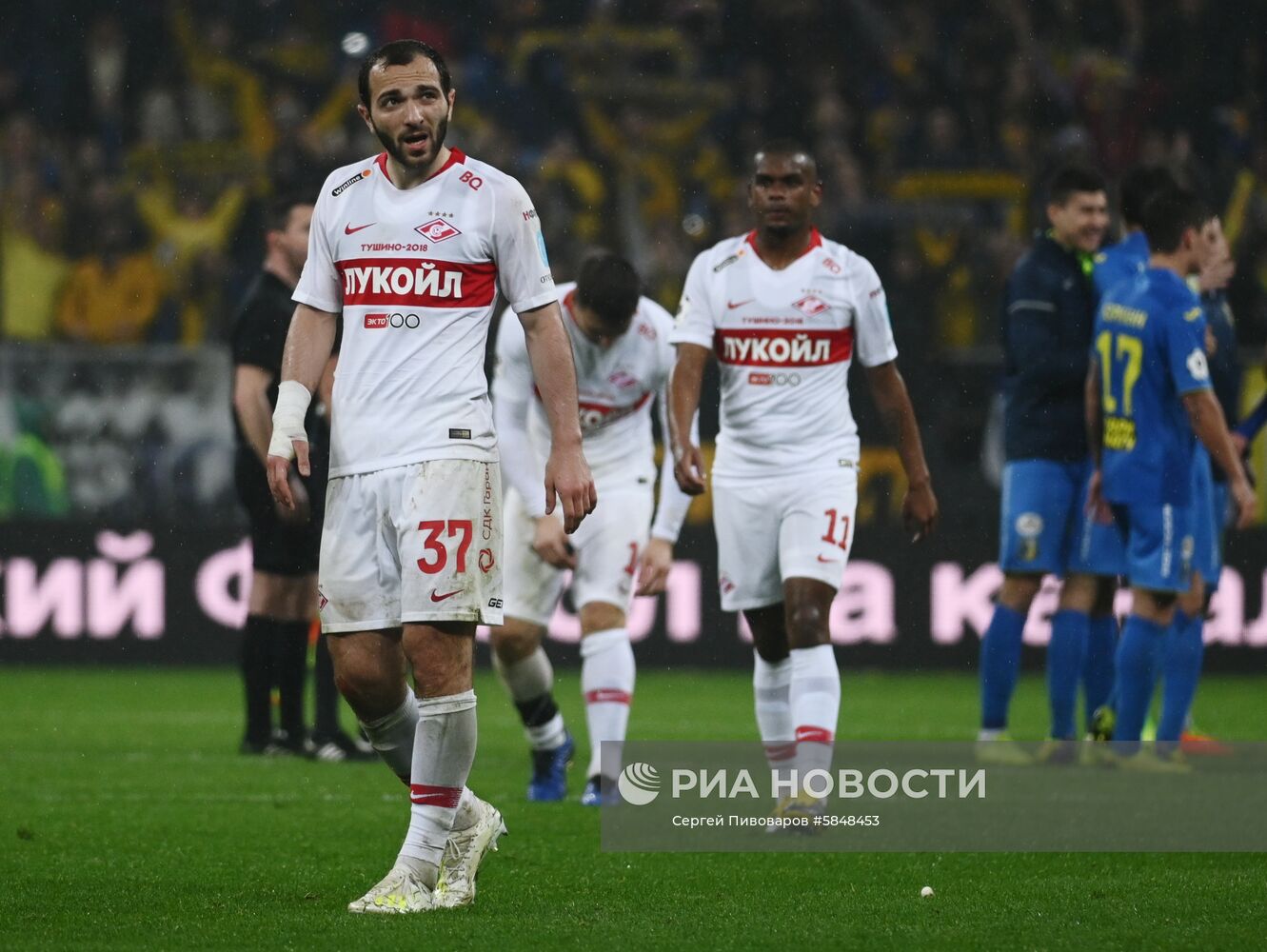 Футбол. РПЛ. Матч "Ростов" - "Спартак"