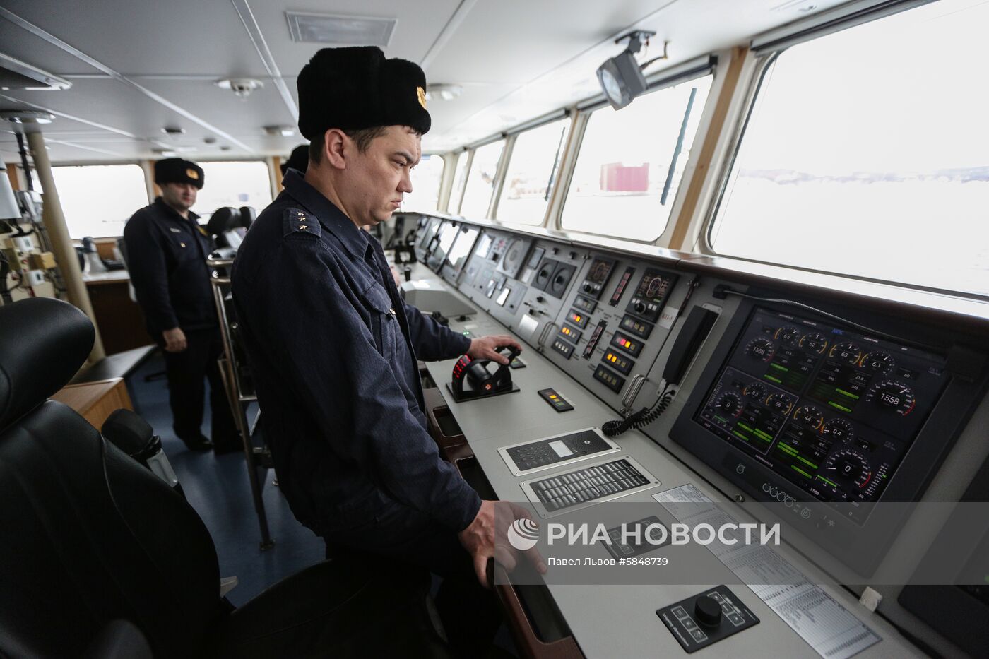 Рейд пограничного управления ФСБ России по поиску браконьеров в Баренцевом море