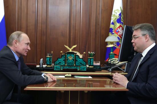 Президент РФ В. Путин встретился с главой Ставропольского края В. Владимировым