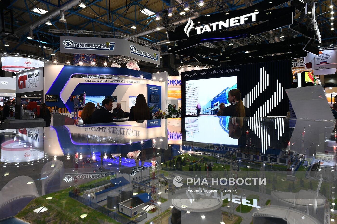 Международная выставка "Нефтегаз-2019"