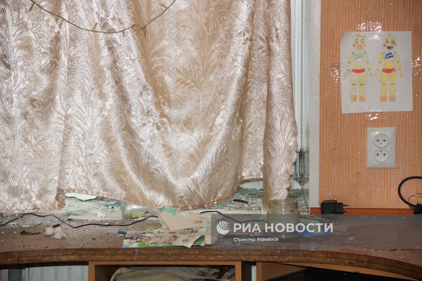 Последствия обстрела в Луганской области