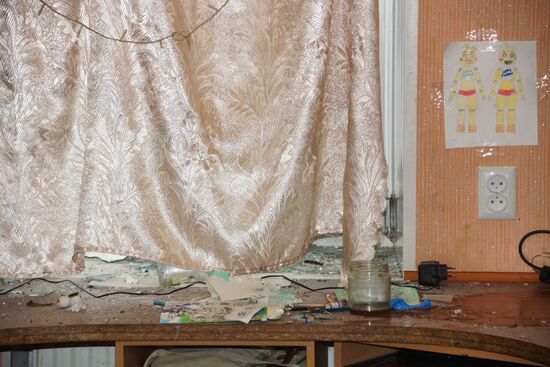 Последствия обстрела в Луганской области