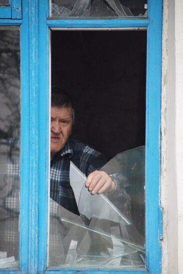 Последствия обстрела в Луганской области