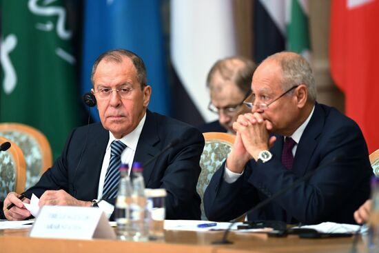 V министерская сессия Российско-арабского форума сотрудничества с участием министра иностранных дел РФ С. Лаврова