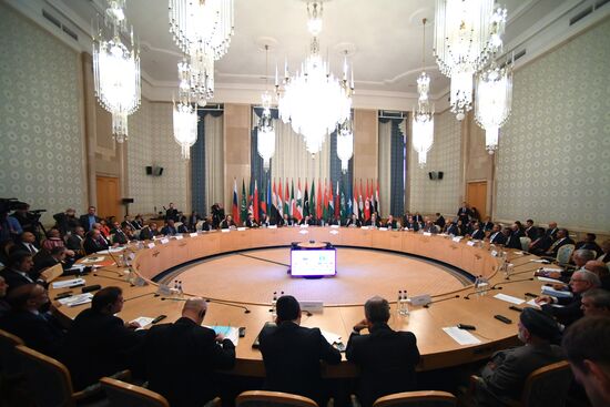 V министерская сессия Российско-арабского форума сотрудничества с участием министра иностранных дел РФ С. Лаврова
