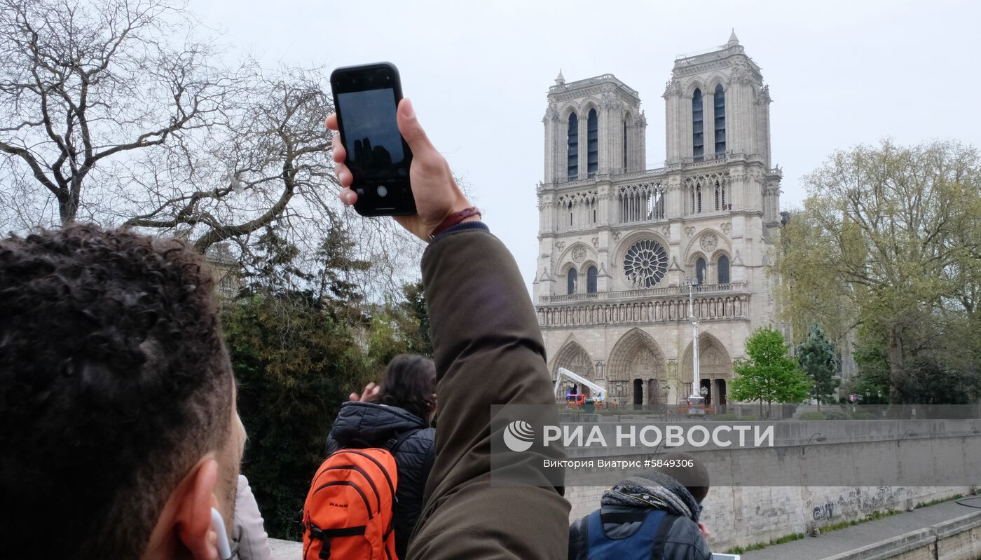 Последствия пожара в соборе Парижской Богоматери