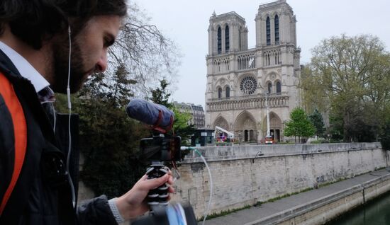 Последствия пожара в соборе Парижской Богоматери