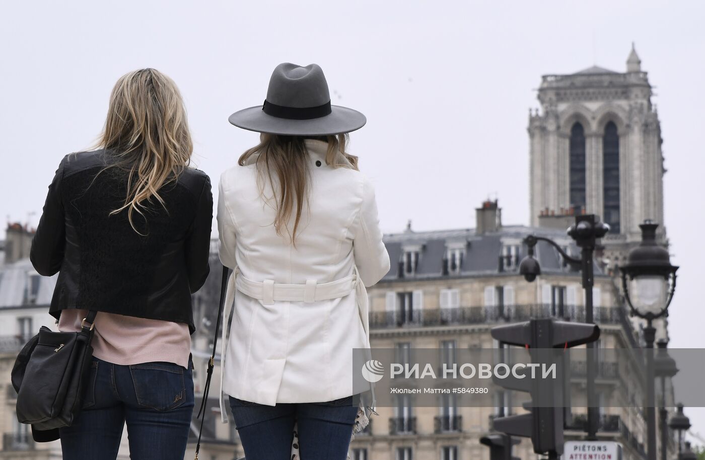 Последствия пожара в соборе Парижской Богоматери