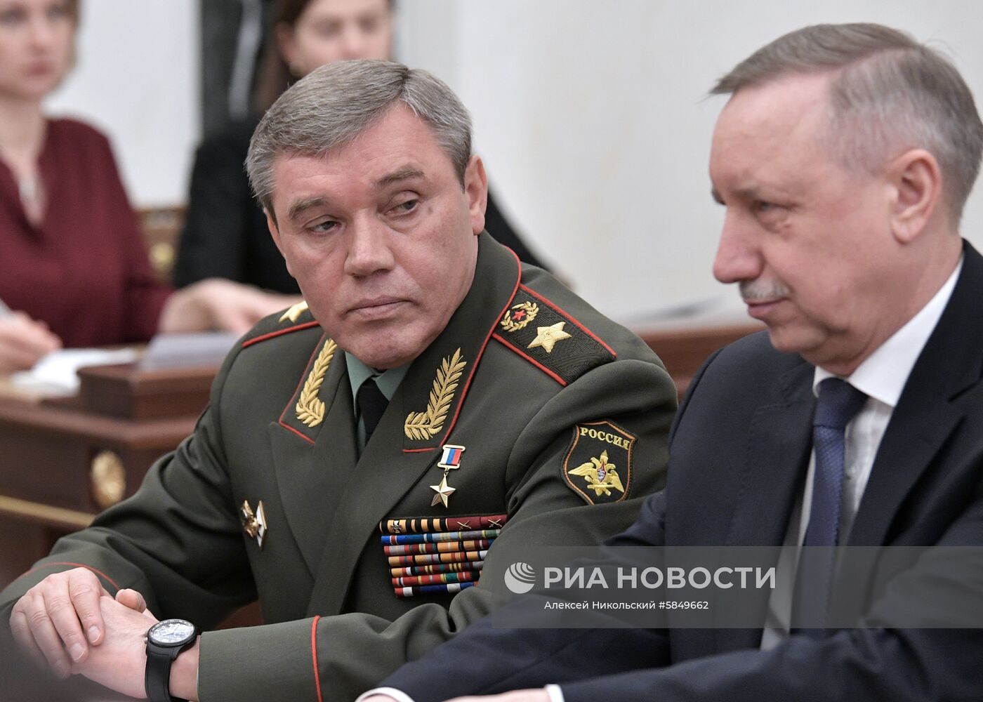 Президент РФ В. Путин провел расширенное заседание Совбеза РФ