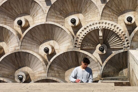 Страны мира. Армения