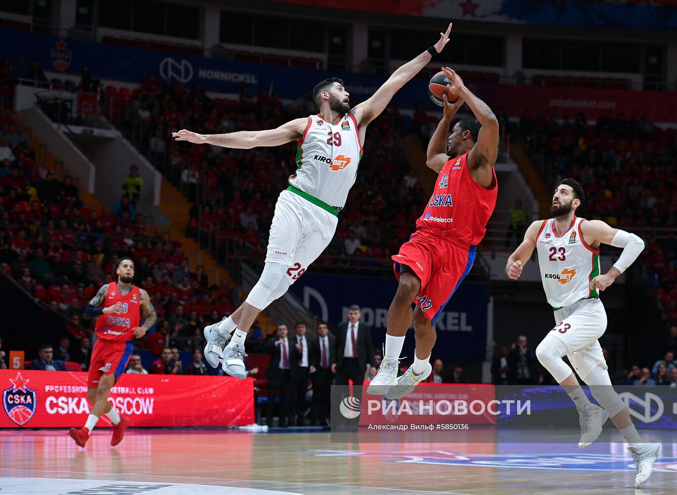 Баскетбол. Евролига. Матч ЦСКА - "Баскония"