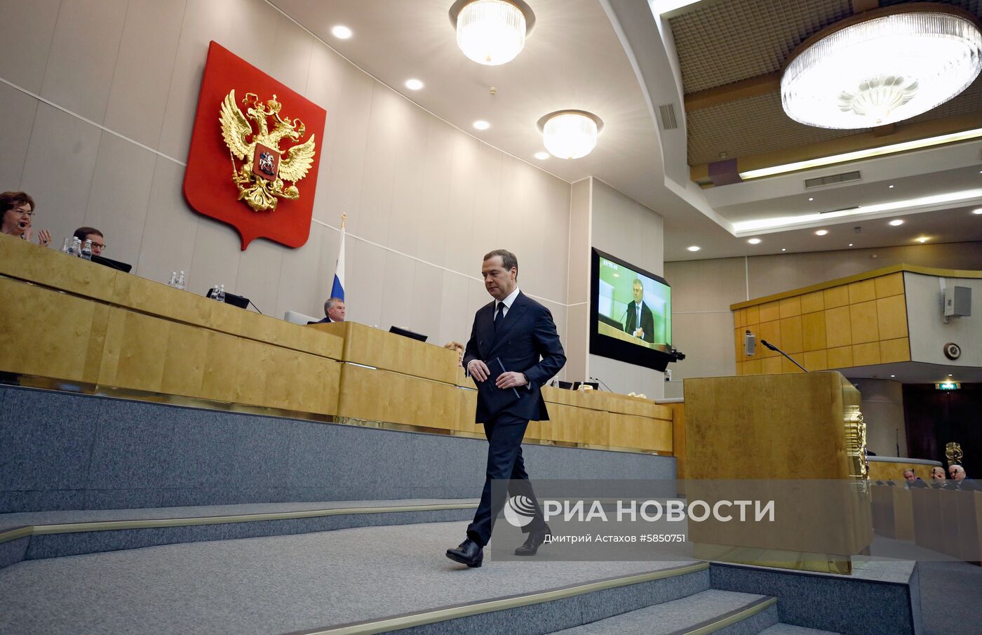 Премьер-министр РФ Д. Медведев выступил в Государственной Думе РФ