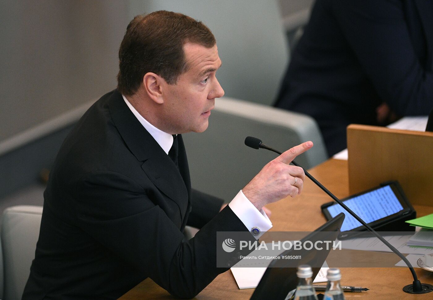 Премьер-министр РФ Д. Медведев выступил в Государственной Думе РФ