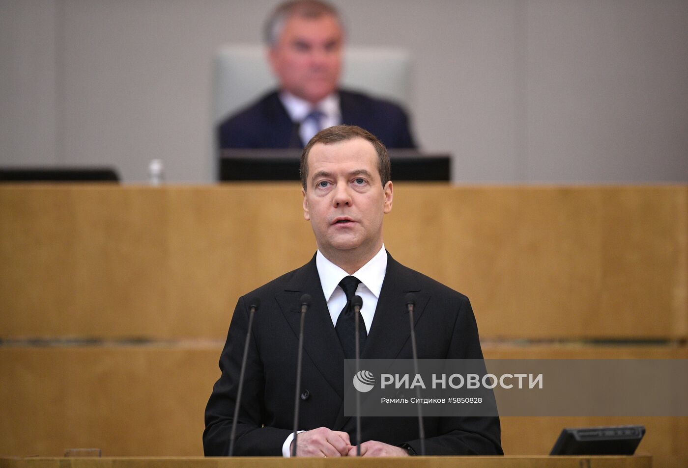 Премьер-министр РФ Д. Медведев выступил в Государственной Думе РФ