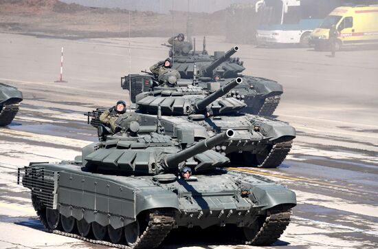 Репетиция парада Победы в Алабино 