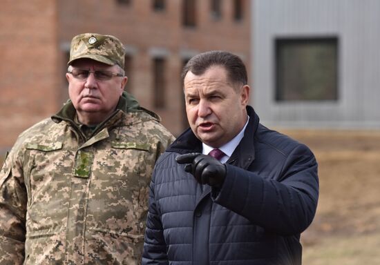 Военные учения на полигоне Яворовский во Львовской области