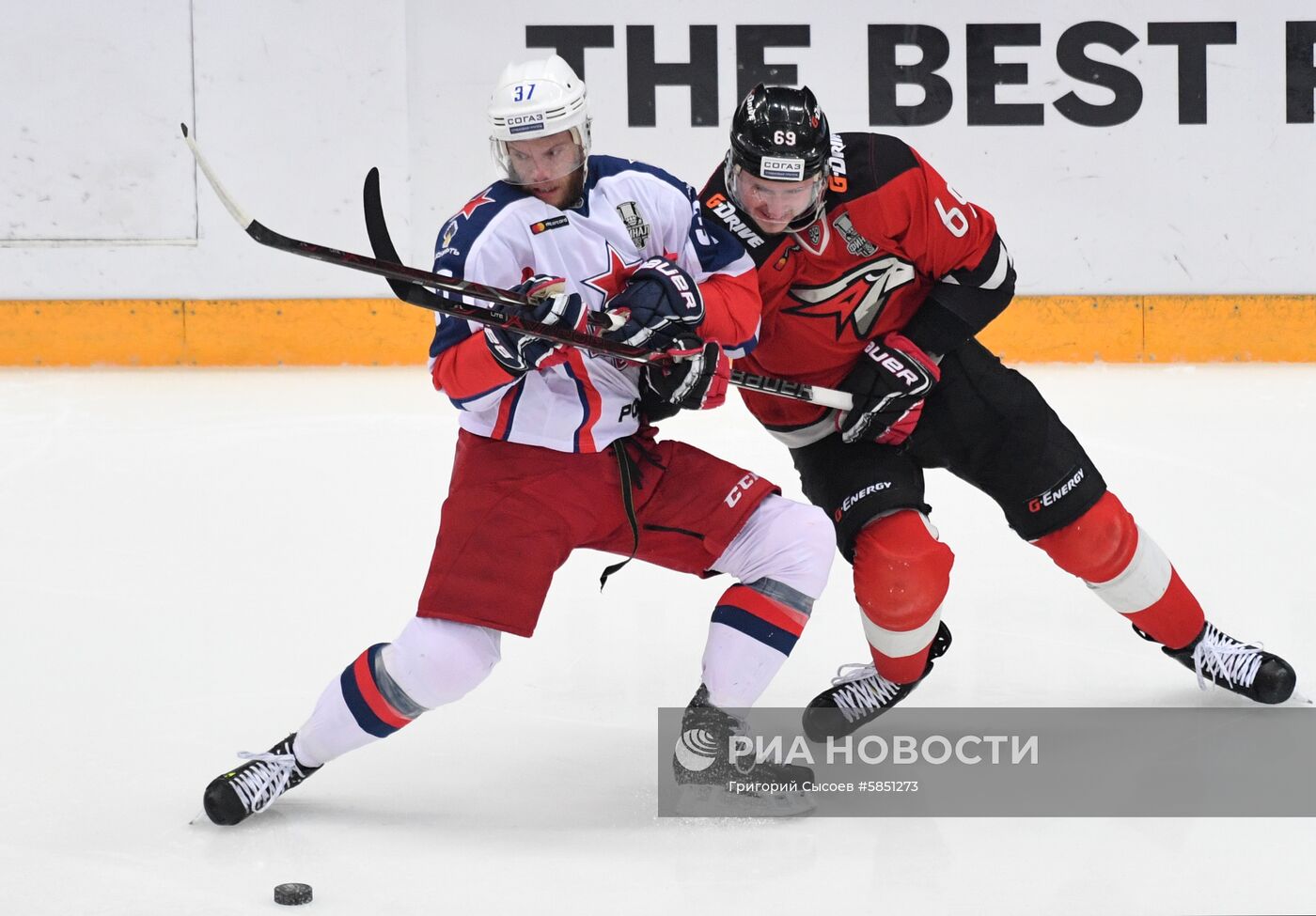 Хоккей. КХЛ. Матч "Авангард" - ЦСКА