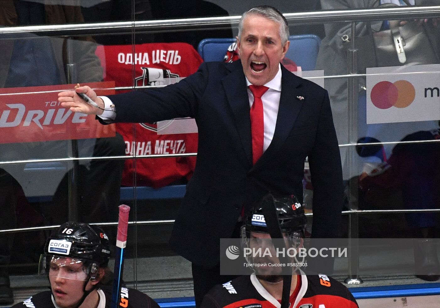 Хоккей. КХЛ. Матч "Авангард" - ЦСКА