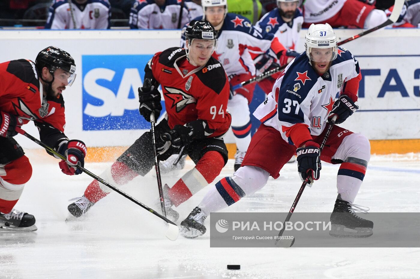 Хоккей. КХЛ. Матч "Авангард" - ЦСКА