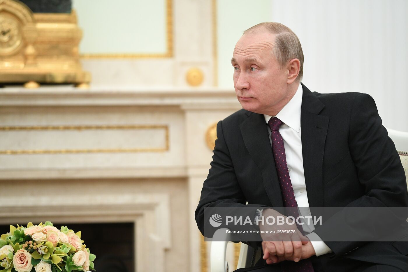 Президент РФ В. Путин встретился с президентом Эстонии К. Кальюлайд