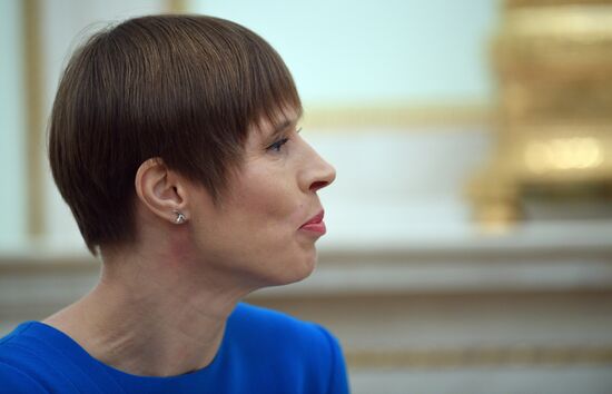 Президент РФ В. Путин встретился с президентом Эстонии К. Кальюлайд