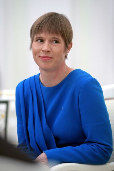 Президент РФ В. Путин встретился с президентом Эстонии К. Кальюлайд