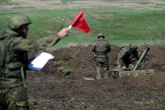 Конкурс "Мастера артиллерийского огня" в Ростовской области 