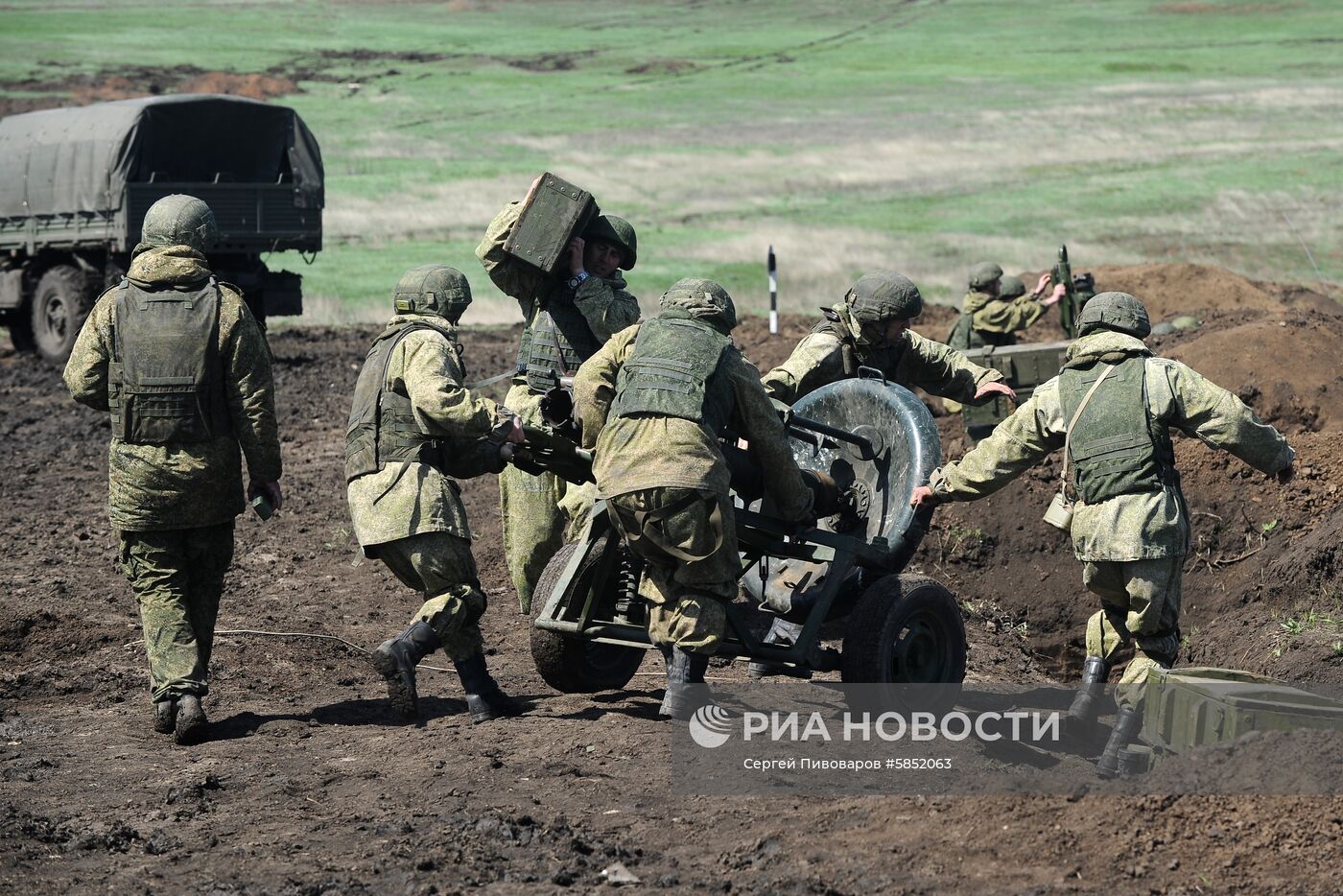 Конкурс "Мастера артиллерийского огня" в Ростовской области 