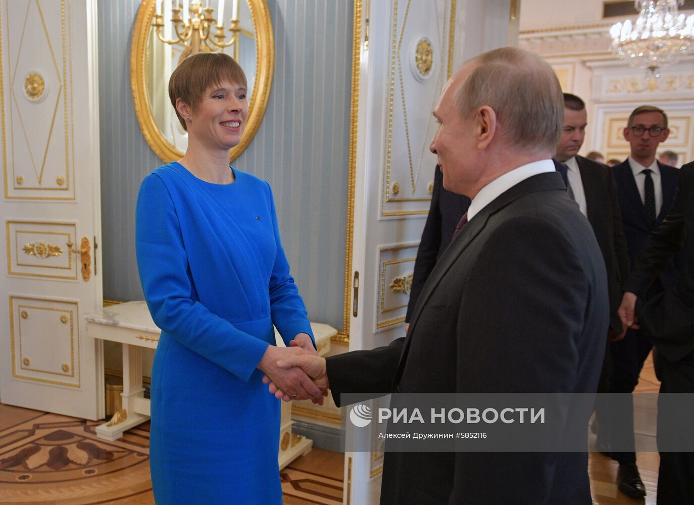 Президент РФ В. Путин встретился с президентом Эстонии К. Кальюлайд