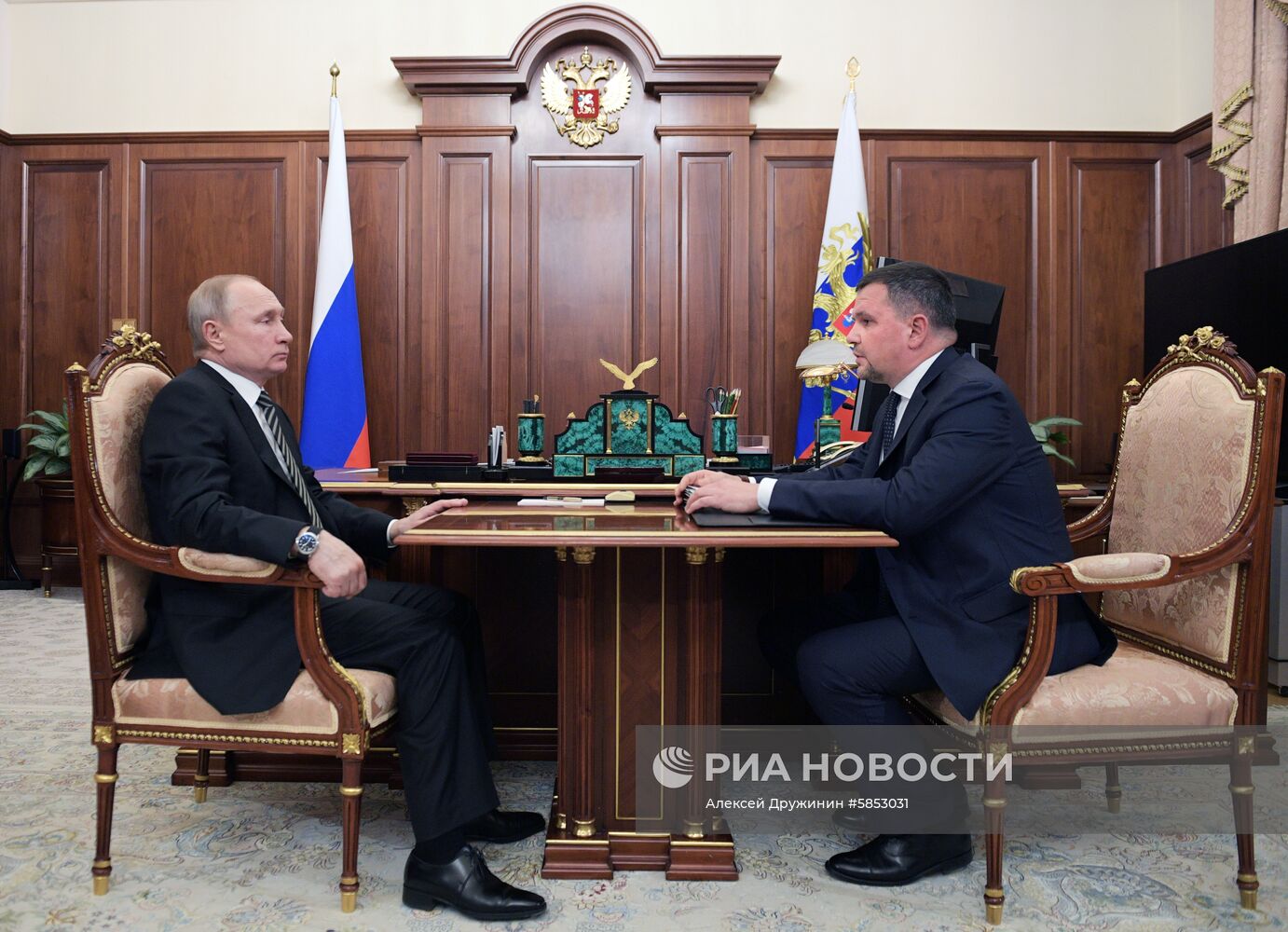 Президент РФ В. Путин встретился с вице-премьером РФ М. Акимовым