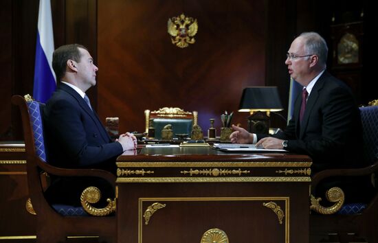 Премьер-министр РФ Д. Медведев встретился с главой РФПИ К. Дмитриевым
