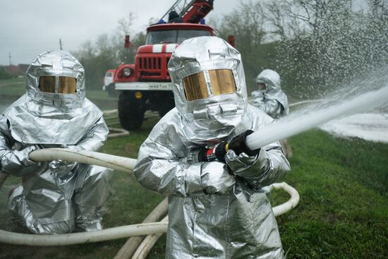 Пожарно-тактические учения по тушению нефтепродуктов