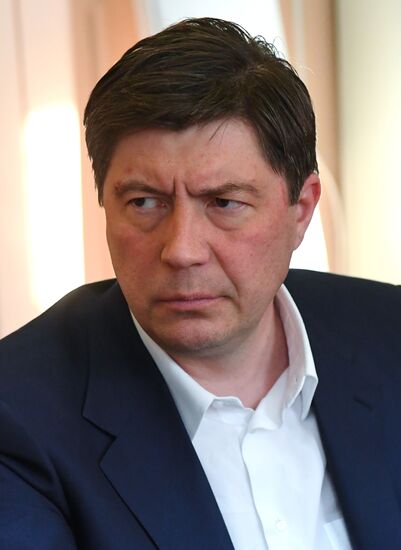 Избрание меры пресечения основному акционеру банка "Югра" А. Хотину
