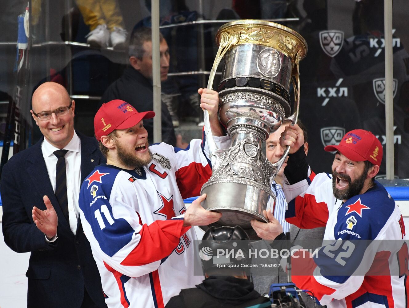 Хоккей. КХЛ. Матч "Авангард" - ЦСКА