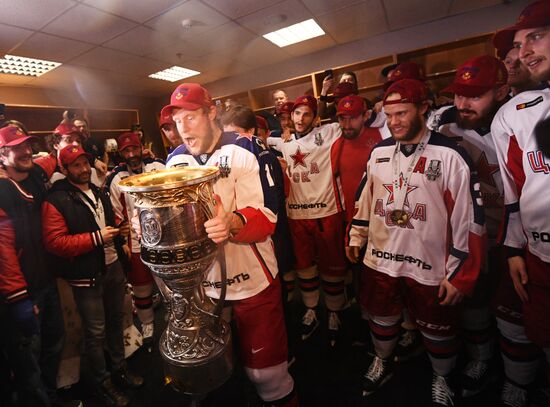 Хоккей. КХЛ. Матч "Авангард" - ЦСКА