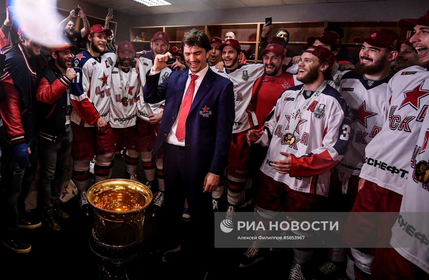 Хоккей. КХЛ. Матч "Авангард" - ЦСКА