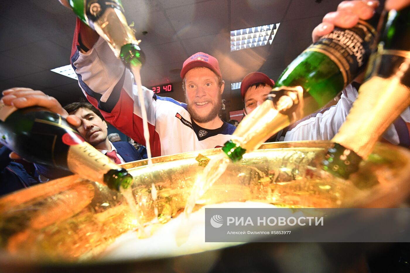 Хоккей. КХЛ. Матч "Авангард" - ЦСКА