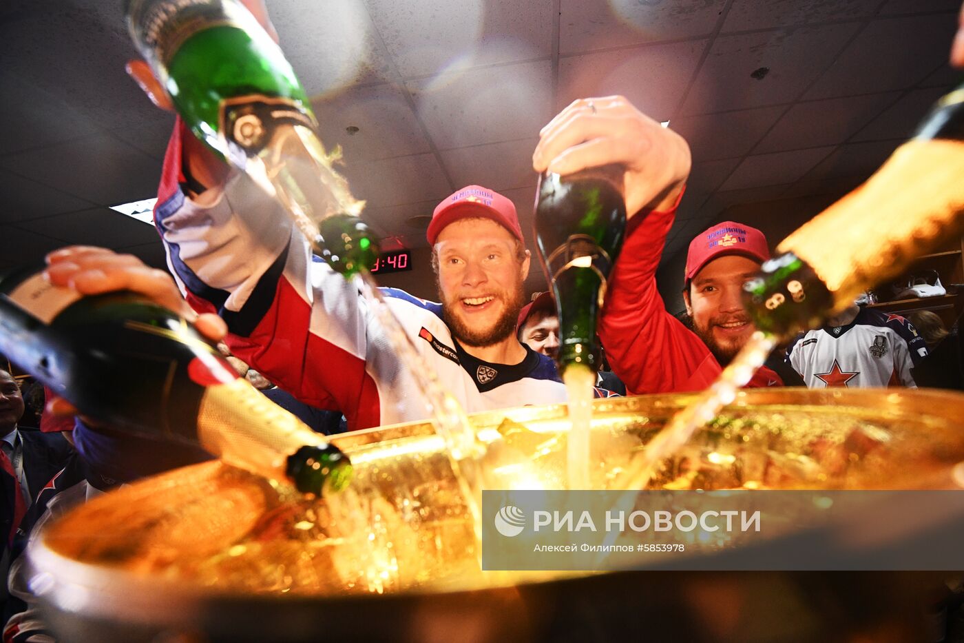 Хоккей. КХЛ. Матч "Авангард" - ЦСКА