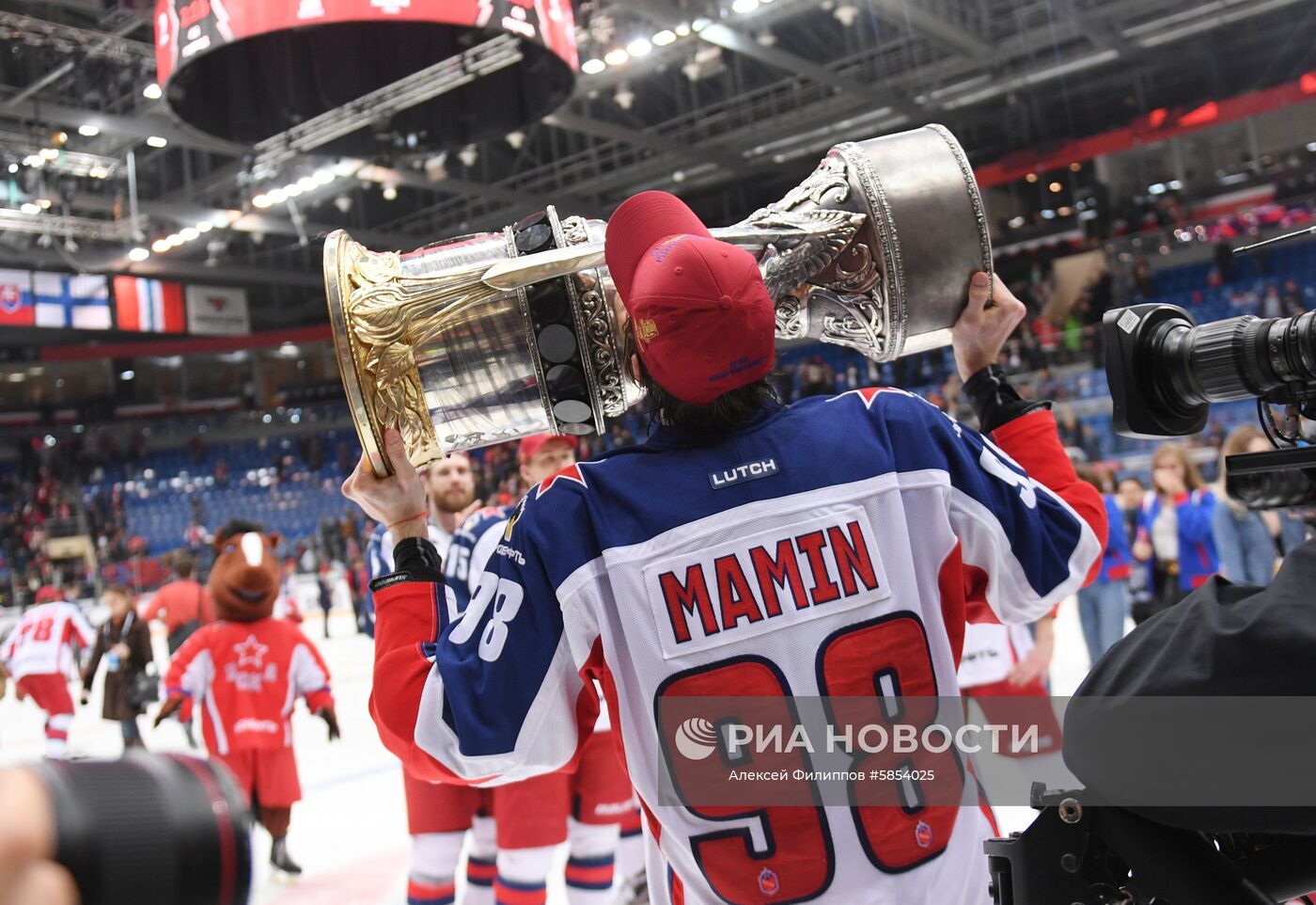 Хоккей. КХЛ. Матч "Авангард" - ЦСКА