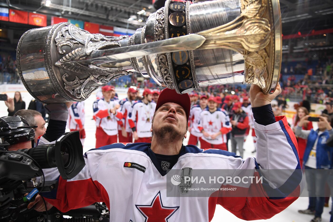 Хоккей. КХЛ. Матч "Авангард" - ЦСКА