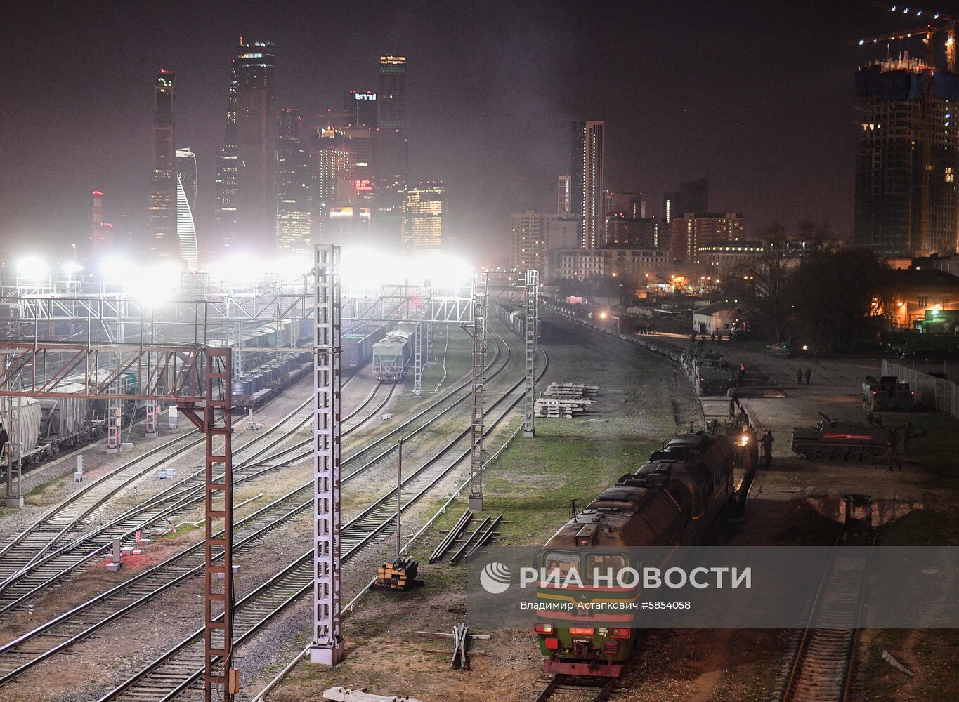 Передислокация военной техники в Москву для участия в параде Победы