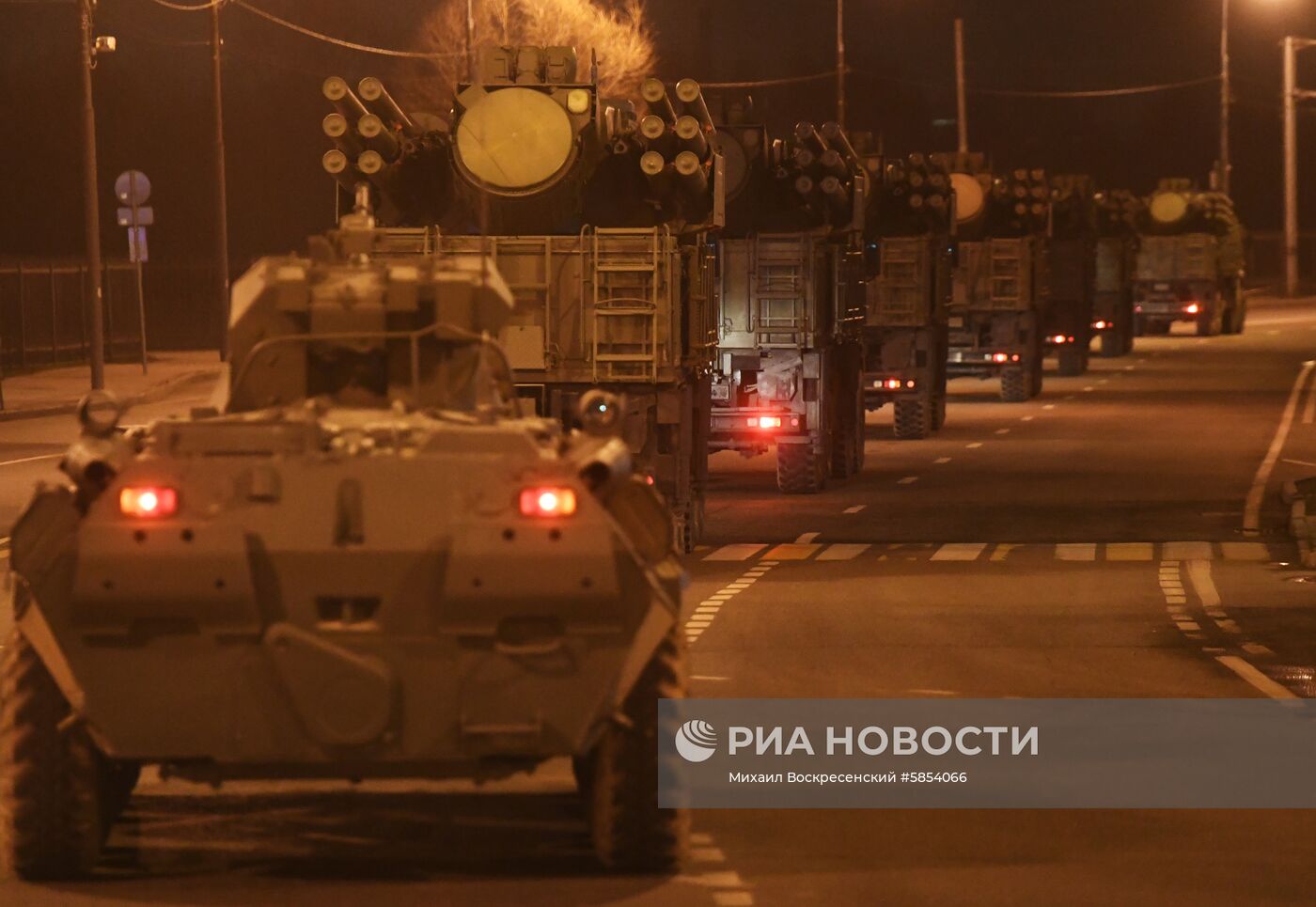 Передислокация военной техники в Москву для участия в параде Победы