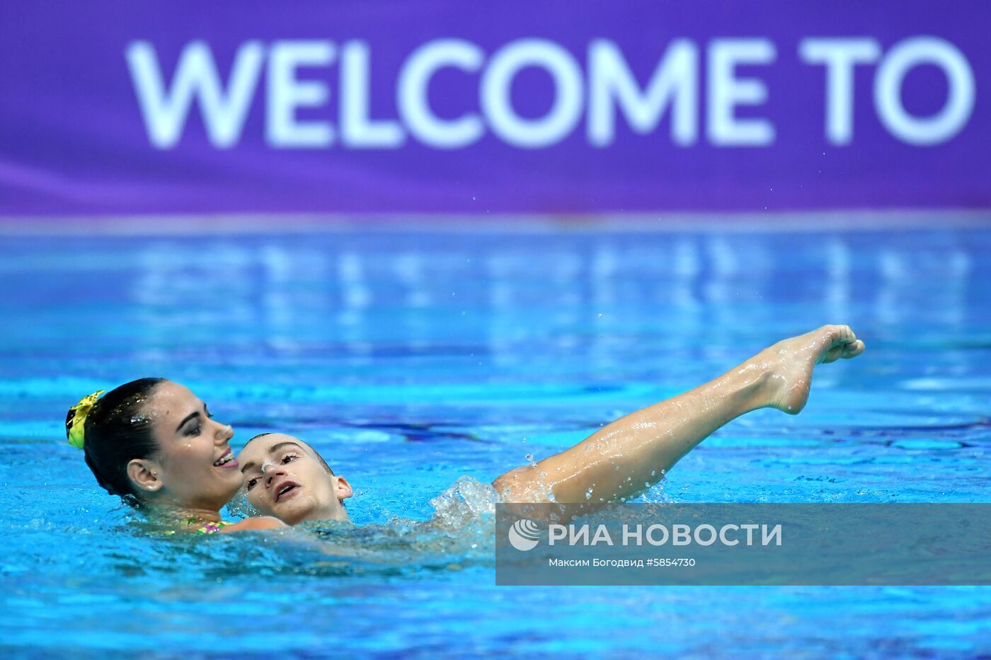 Синхронное плавание. Третий этап Мировой серии. Смешанный дуэт. Произвольная программа