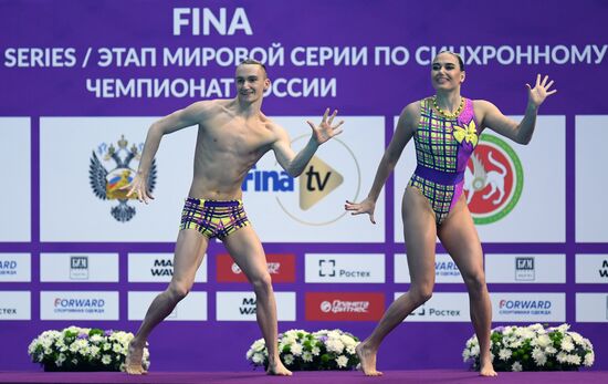 Синхронное плавание. Третий этап Мировой серии. Смешанный дуэт. Произвольная программа